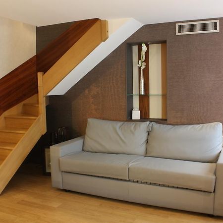 Le Malown Paris Ngoại thất bức ảnh
