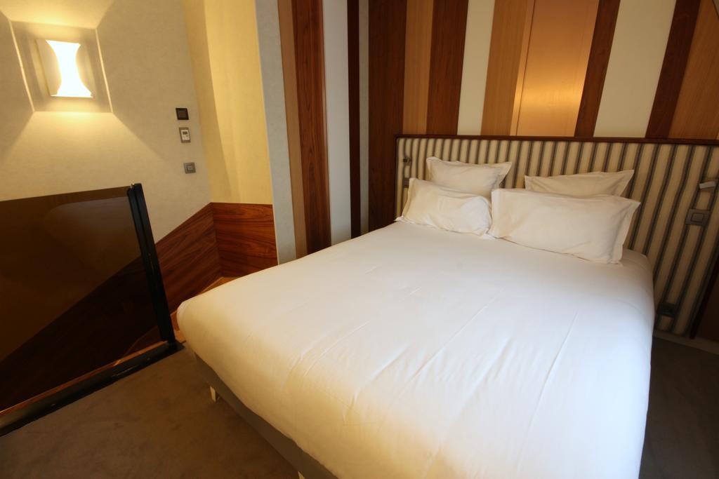 Le Malown Paris Ngoại thất bức ảnh