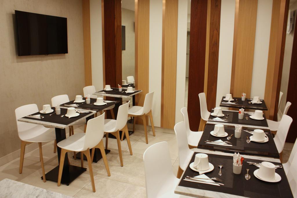 Le Malown Paris Ngoại thất bức ảnh