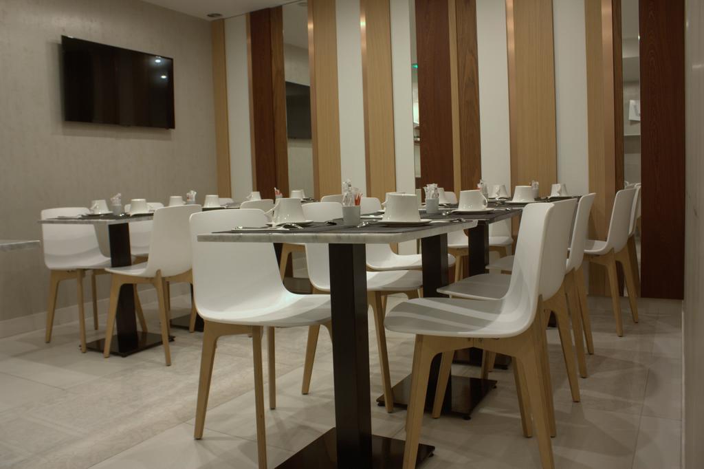 Le Malown Paris Ngoại thất bức ảnh